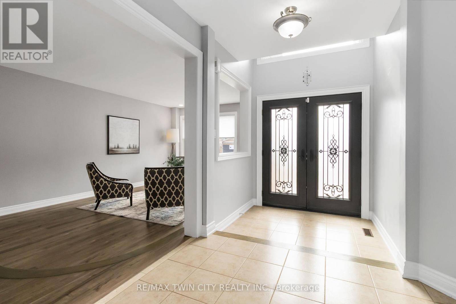 Cambridge, ON N1T1V8,275 GRANITE HILL ROAD