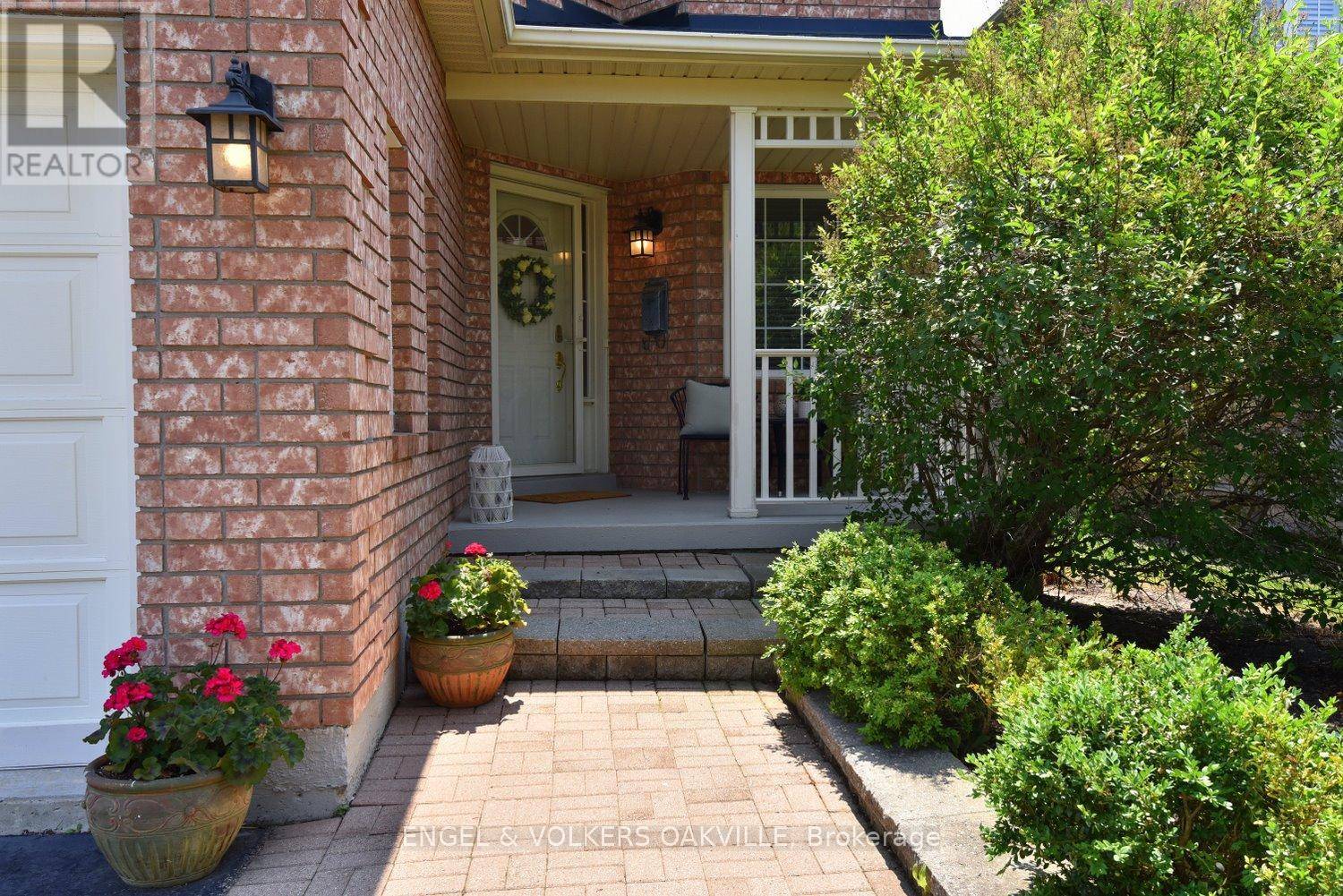 Hamilton (waterdown), ON L9H7B8,28 WATERWHEEL CRESCENT