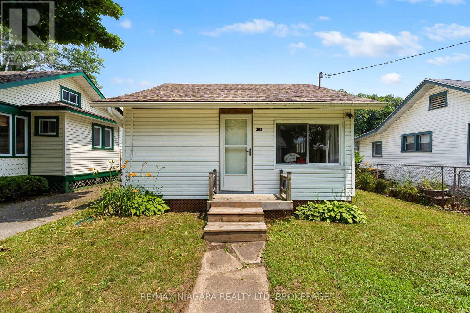Fort Erie (crystal Beach), ON L0S1B0,388 ASHWOOD AVENUE