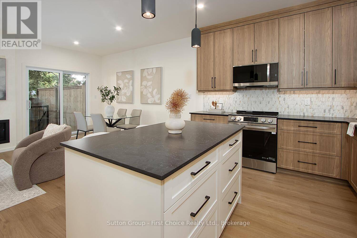 Stratford, ON N5A1E7,32 COBOURG LANE