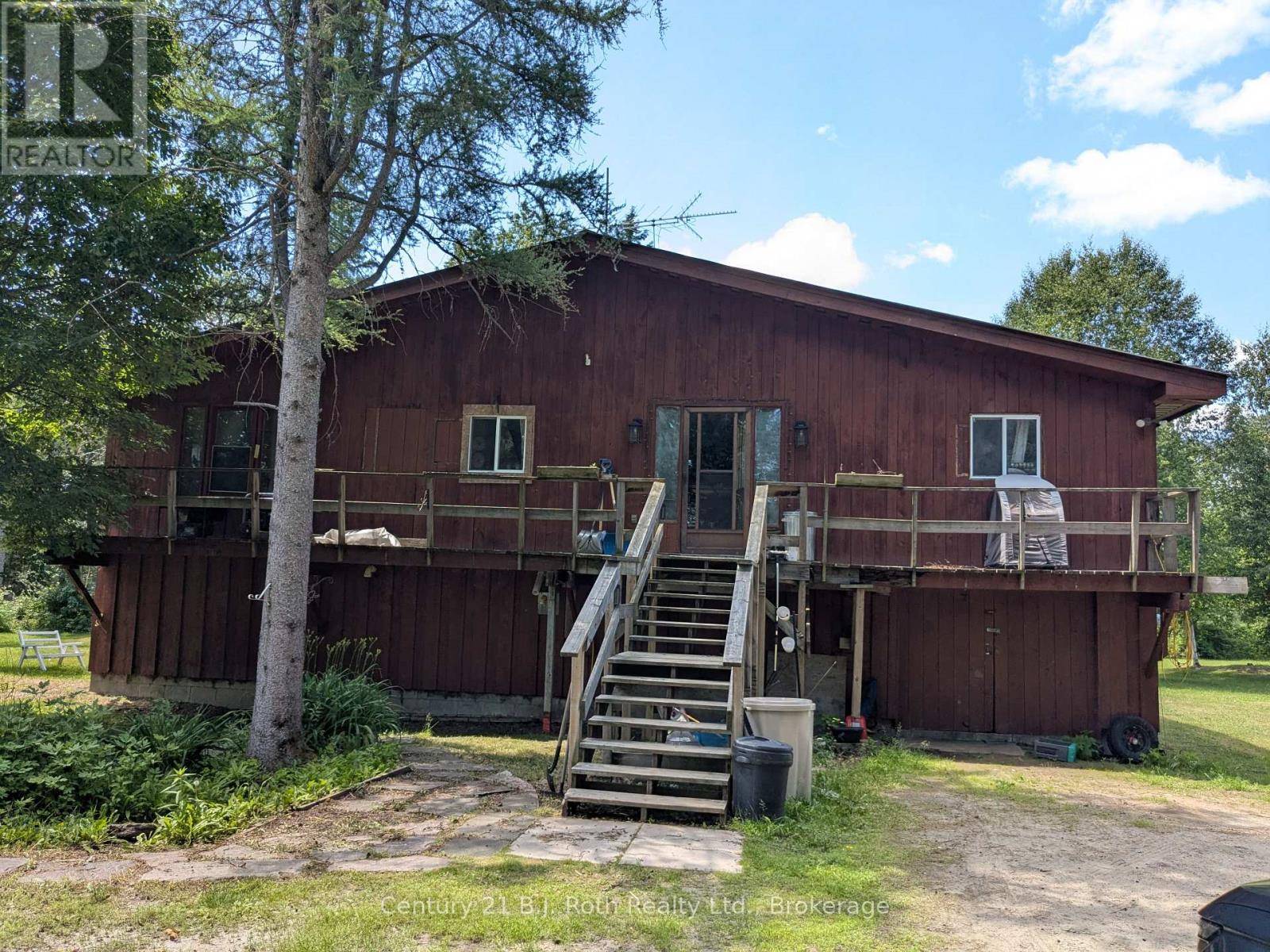 Magnetawan, ON P0A1P0,288 RIVER ROAD