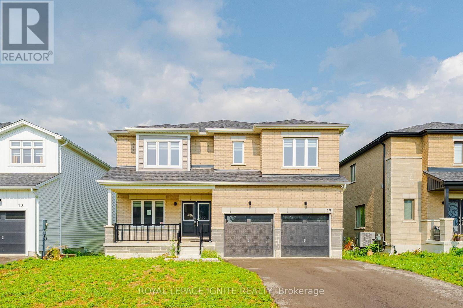Norfolk (simcoe), ON N3Y0G8,19 BUTTERNUT DRIVE