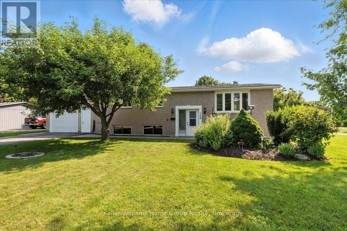 Centre Wellington (fergus), ON N1M3C1,120 CAN ROBERT STREET