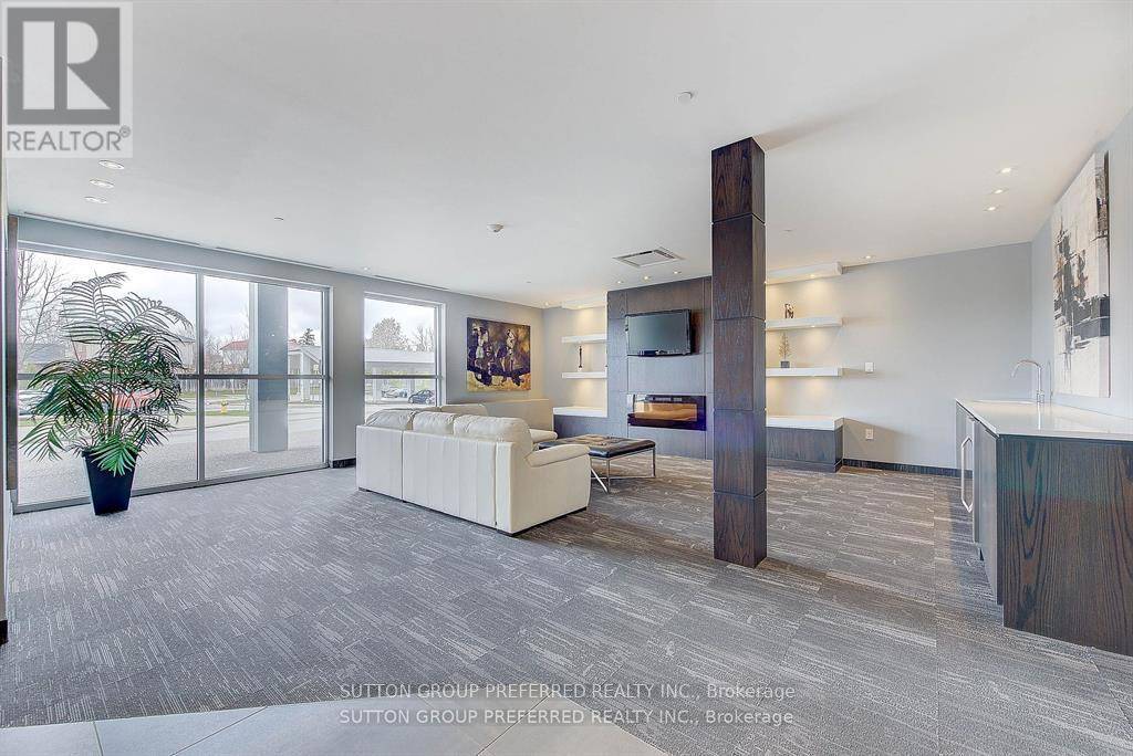 London North (north R), ON N6G0S1,1705 Fiddlehead PL #111