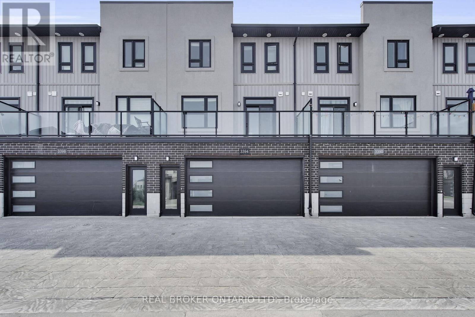 London South (south W), ON N6J2J2,3394 SINGLETON AVENUE