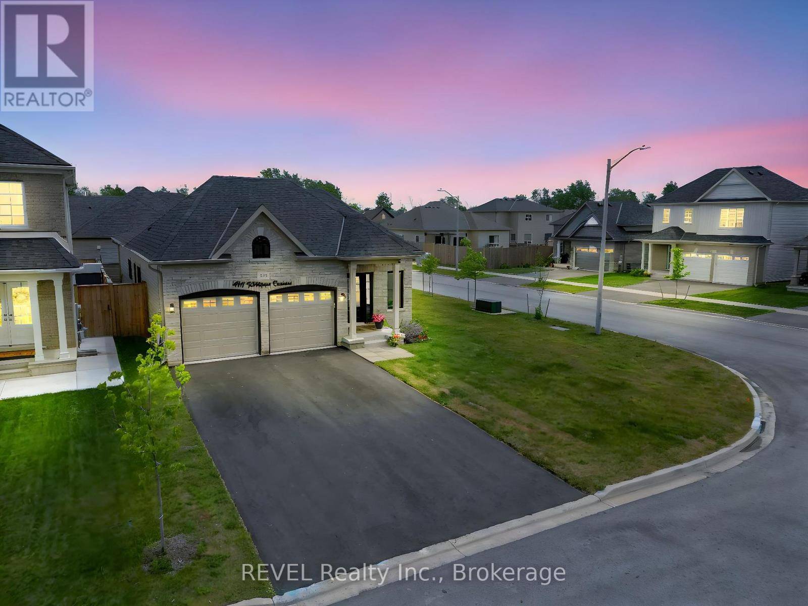 Fort Erie (lakeshore), ON L2A0E9,414 WILLIAMS CRESCENT S