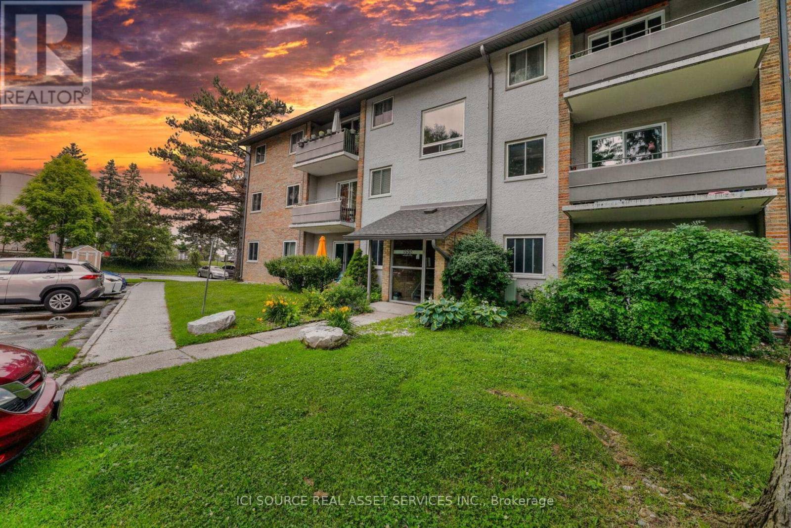London South (south M), ON N6K1M1,655 Wonderland RD South #7