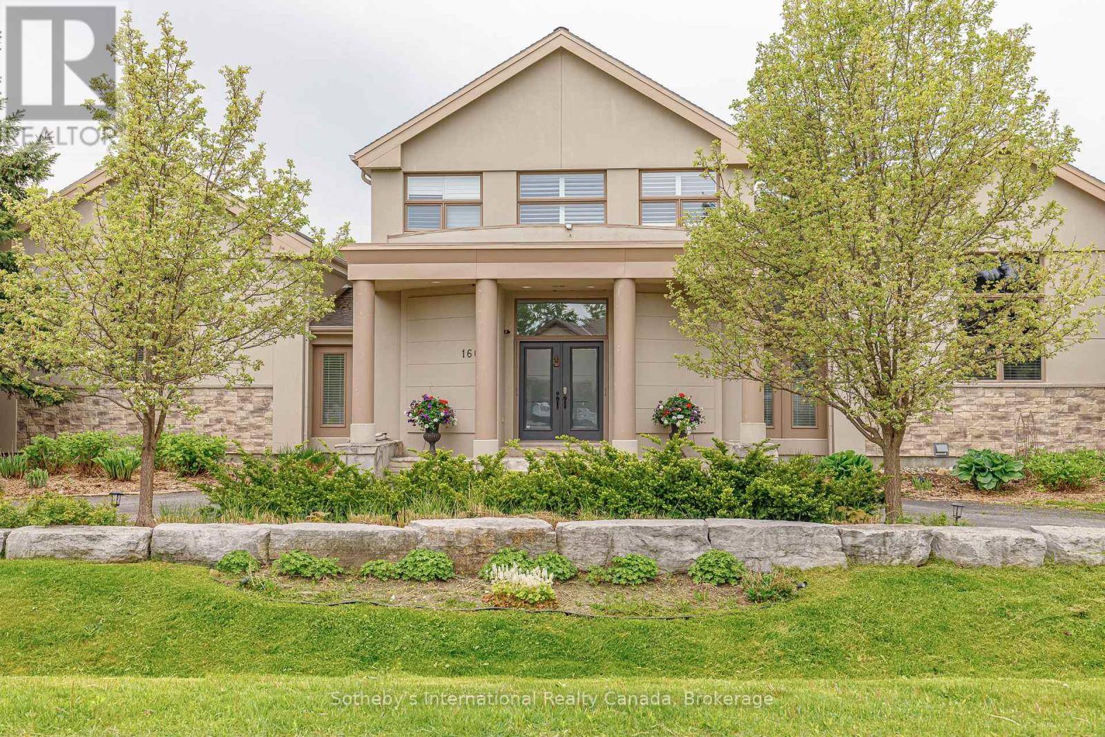 Blue Mountains, ON L9Y0K8,160 GRAND CYPRESS LANE
