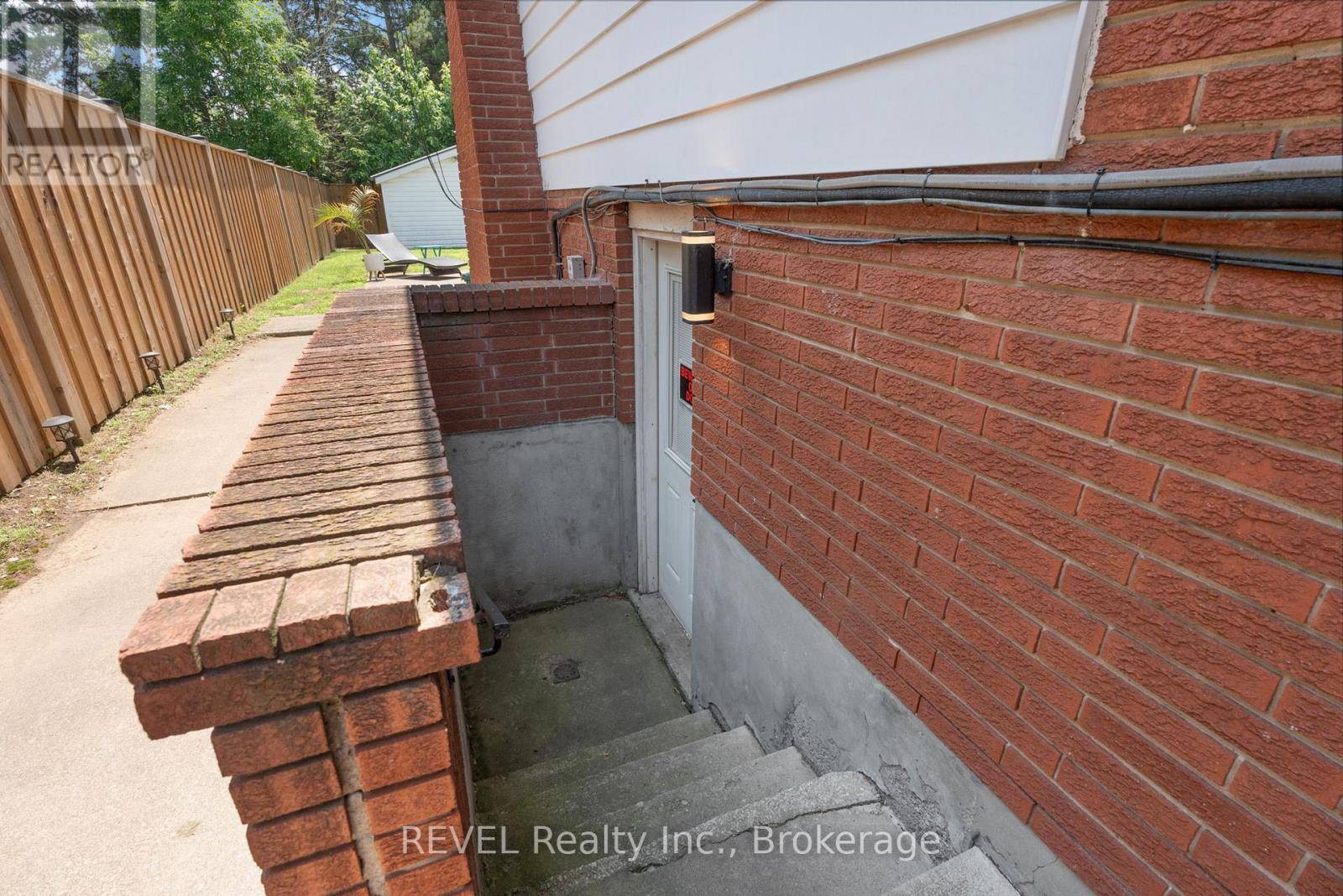 Niagara Falls (morrison), ON L2E6Z5,4210 Briarwood AVE #Lower