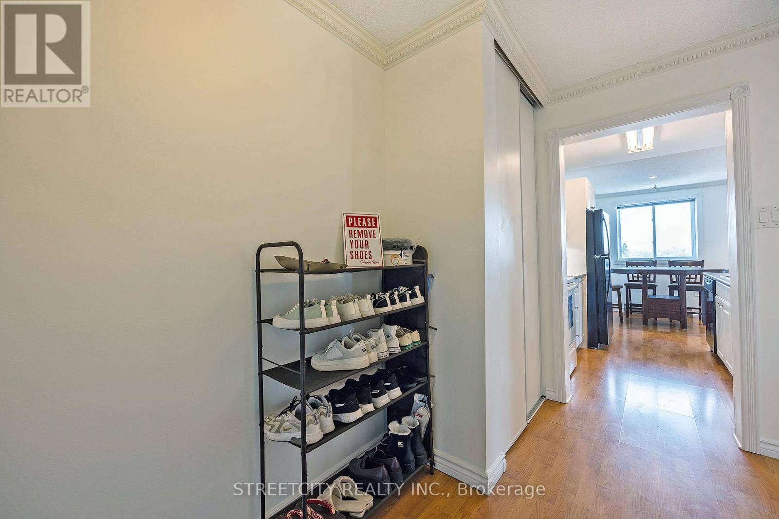 London East (east A), ON N5Y5E4,986 Huron ST #701