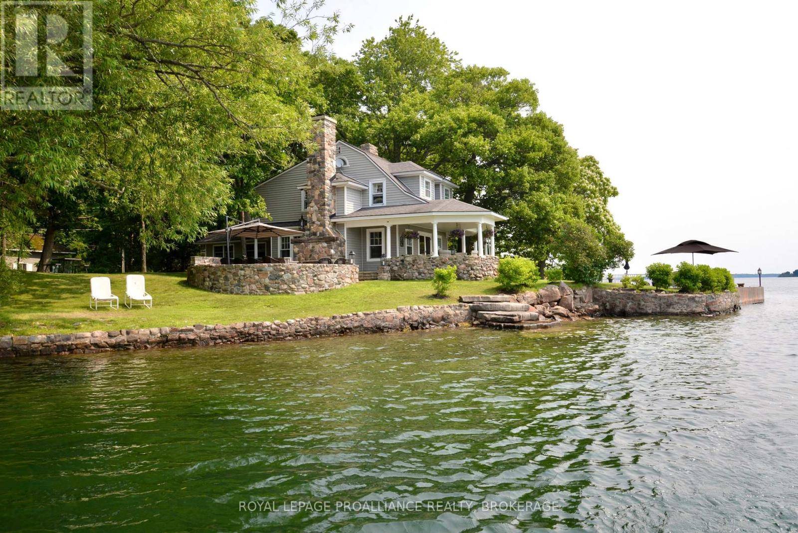 Leeds And The Thousand Islands, ON K7G3C9,121 TREMONT PARK ISLAND