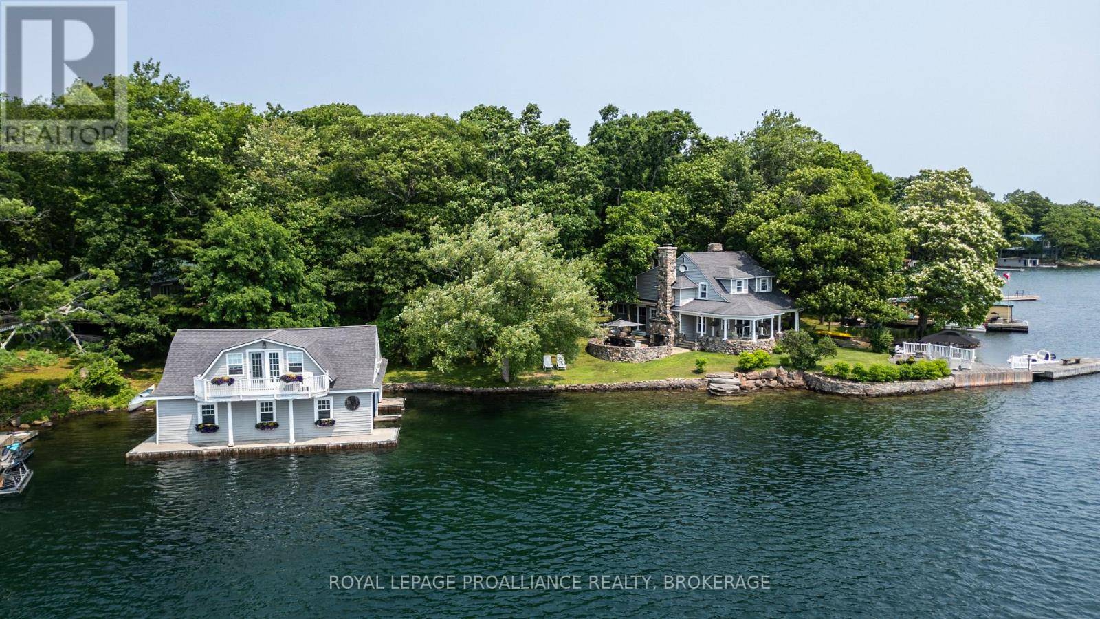 Leeds And The Thousand Islands, ON K7G3C9,121 TREMONT PARK ISLAND