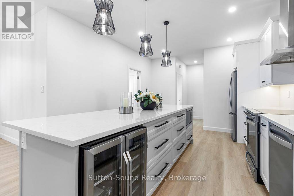 South Bruce Peninsula, ON N0H2T0,535 Isaac ST #203