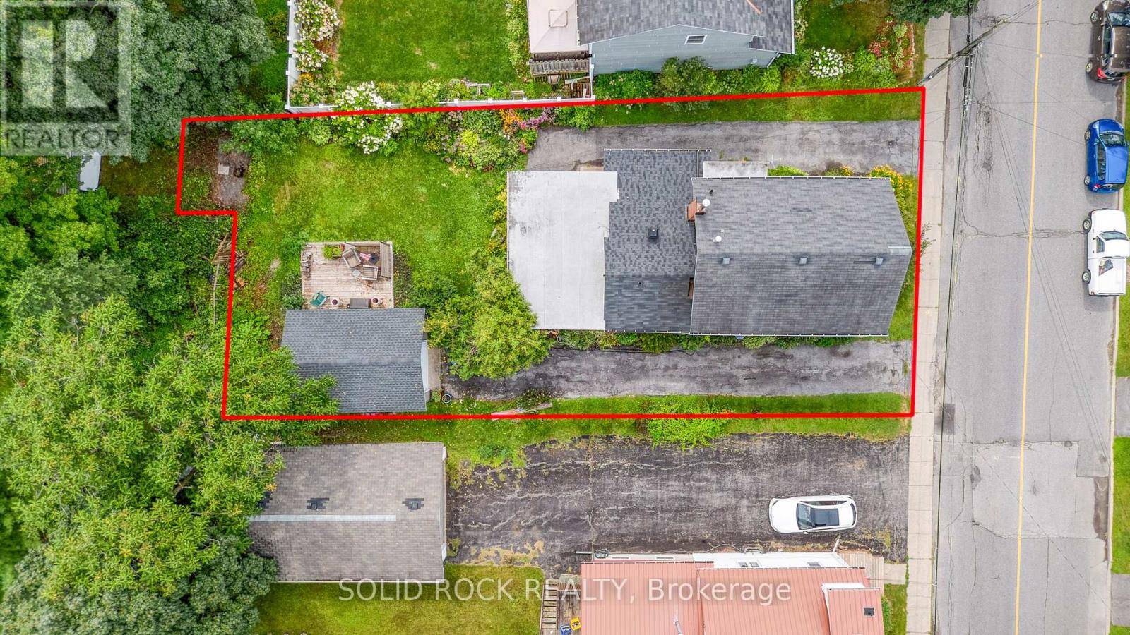 Carleton Place, ON K7C2X4,33A AND 33B NAPOLEON STREET