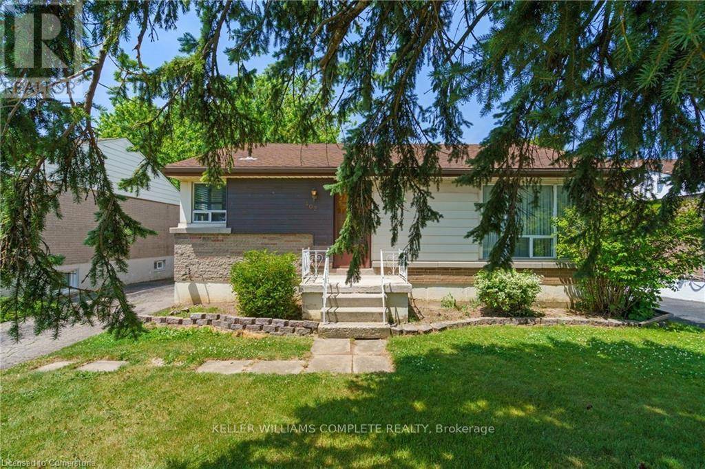 Hamilton (macassa), ON L8V4B8,402 EAST 37TH STREET