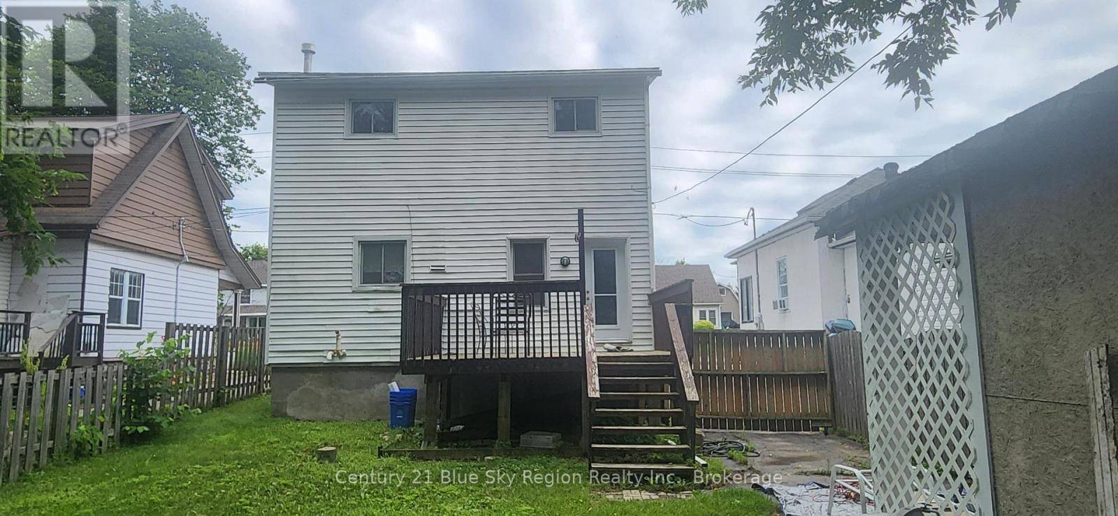North Bay (central), ON P1B2L7,1012 MAHER STREET