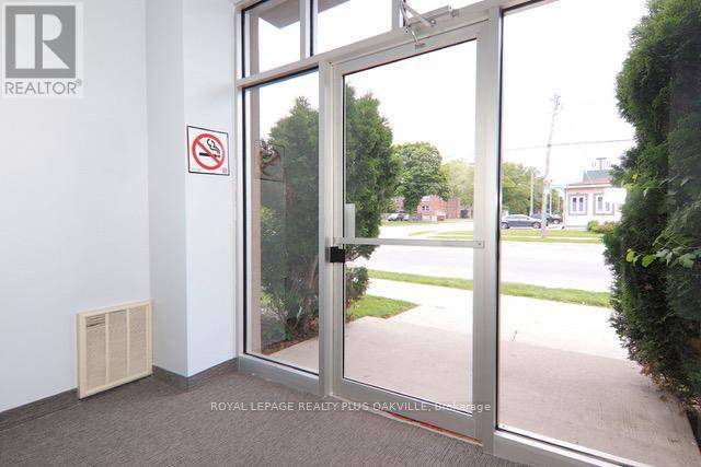 Niagara Falls (dorchester), ON L2G4N1,6365 Drummond RD #110