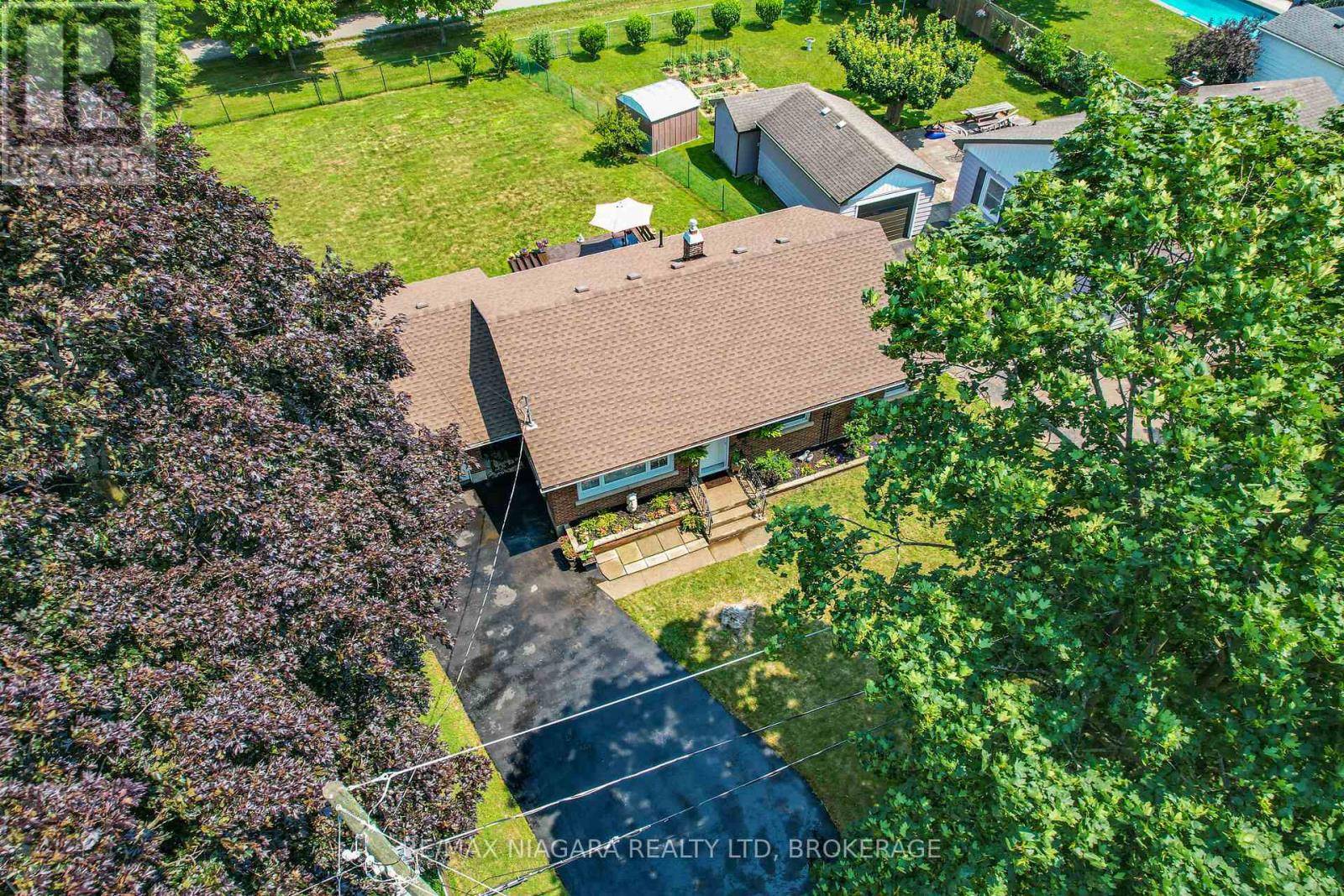 St. Catharines (carlton/bunting), ON L2M4N3,50 WOODELM DRIVE