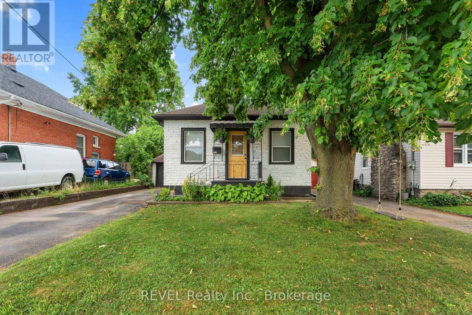 Niagara Falls (dorchester), ON L2G2C1,6344 CULP STREET