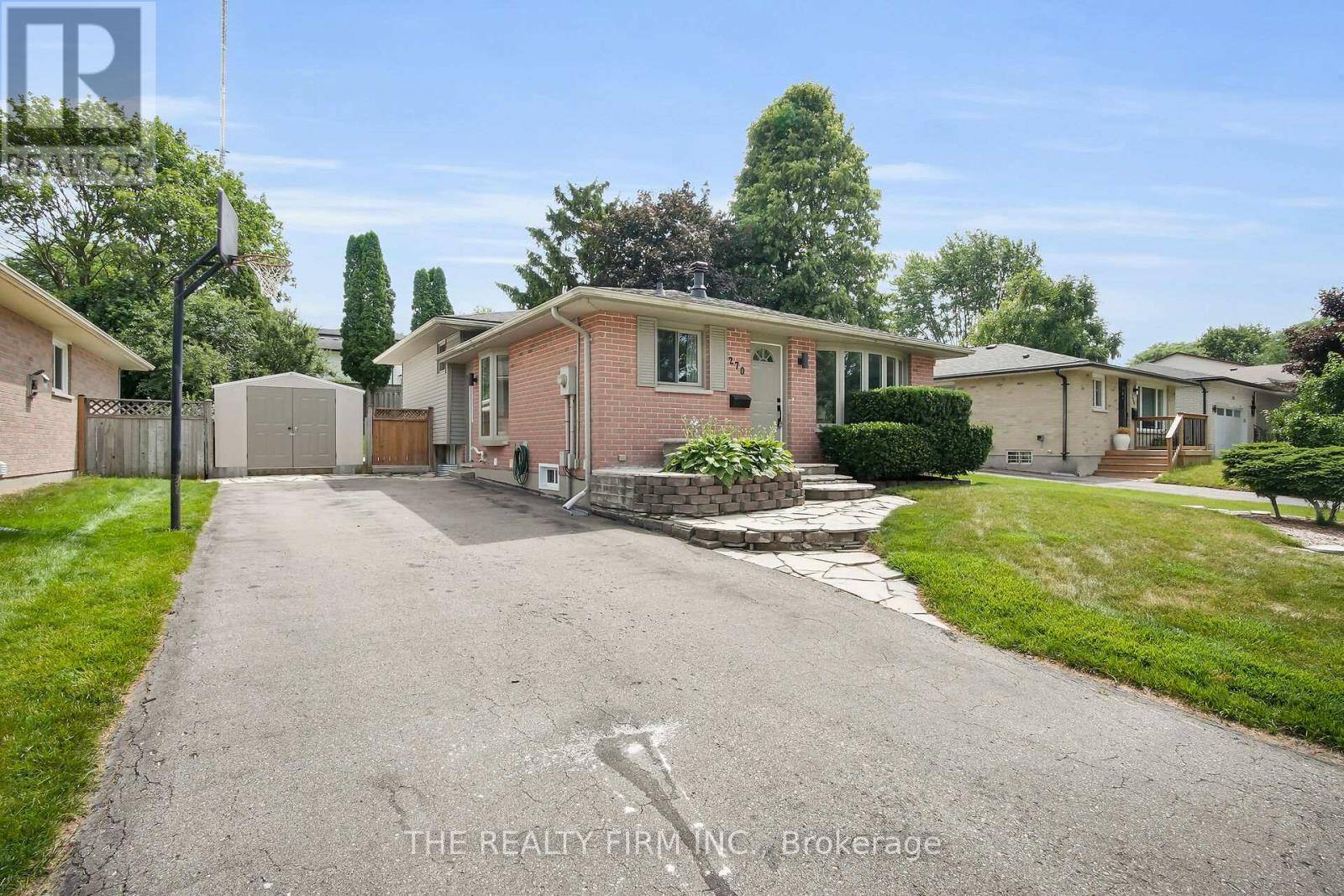 London South (south O), ON N6J4E3,270 HIGHVIEW CRESCENT