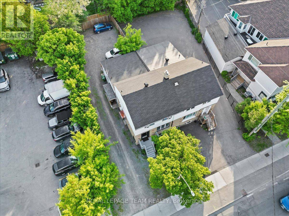 Ottawa, ON K1K3B4,1008 ST. LAURENT BOULEVARD