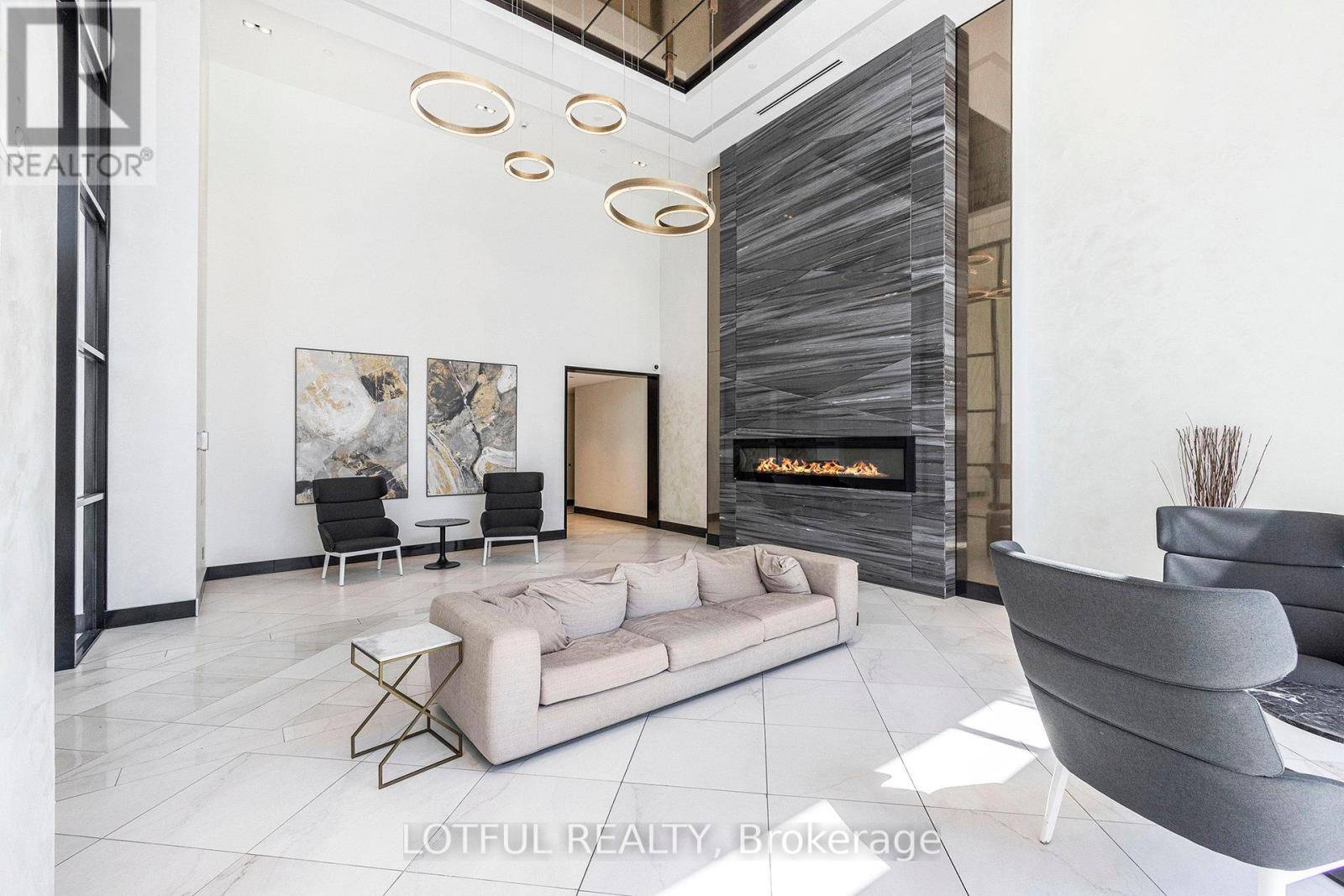 Ottawa, ON K1R0C5,255 BAY ST ST #1206