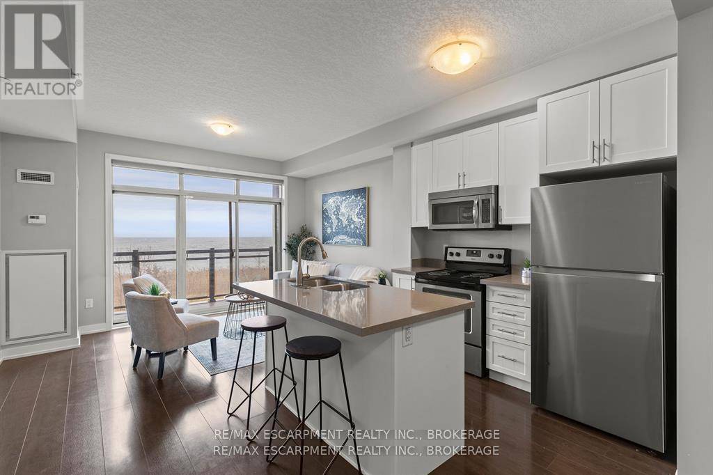 Hamilton (lakeshore), ON L8E0J2,35 Southshore CRES #230