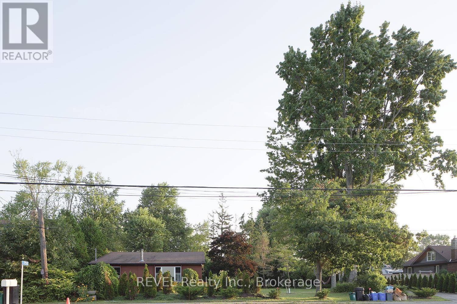 Fort Erie (crescent Park), ON L2A1A4,756 EDGEMERE ROAD