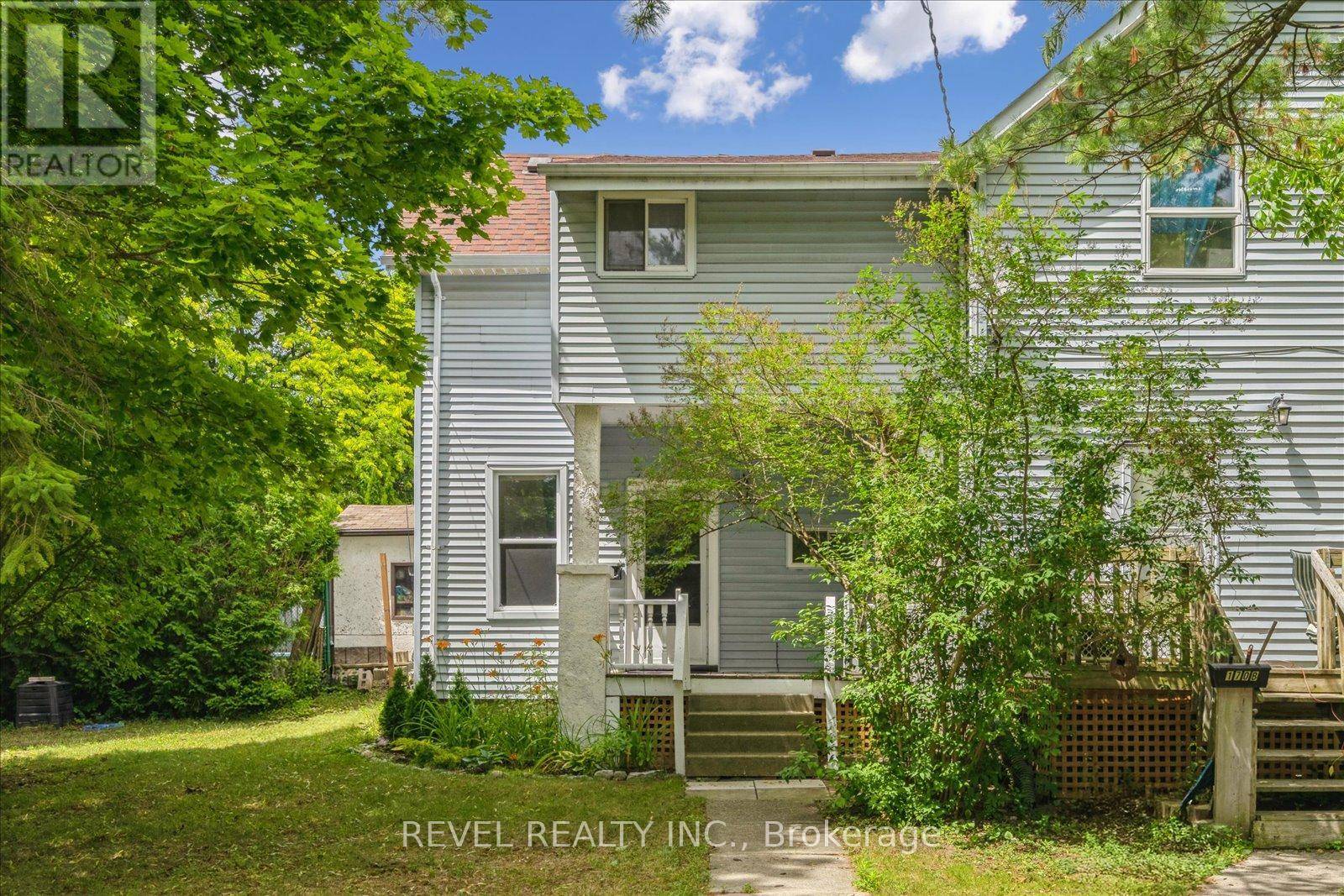 Cobourg, ON K9A1H3,170 James ST East #A