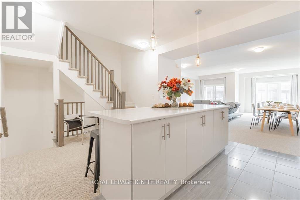 Hamilton (waterdown), ON L8B1W5,9 RIDGESIDE LANE
