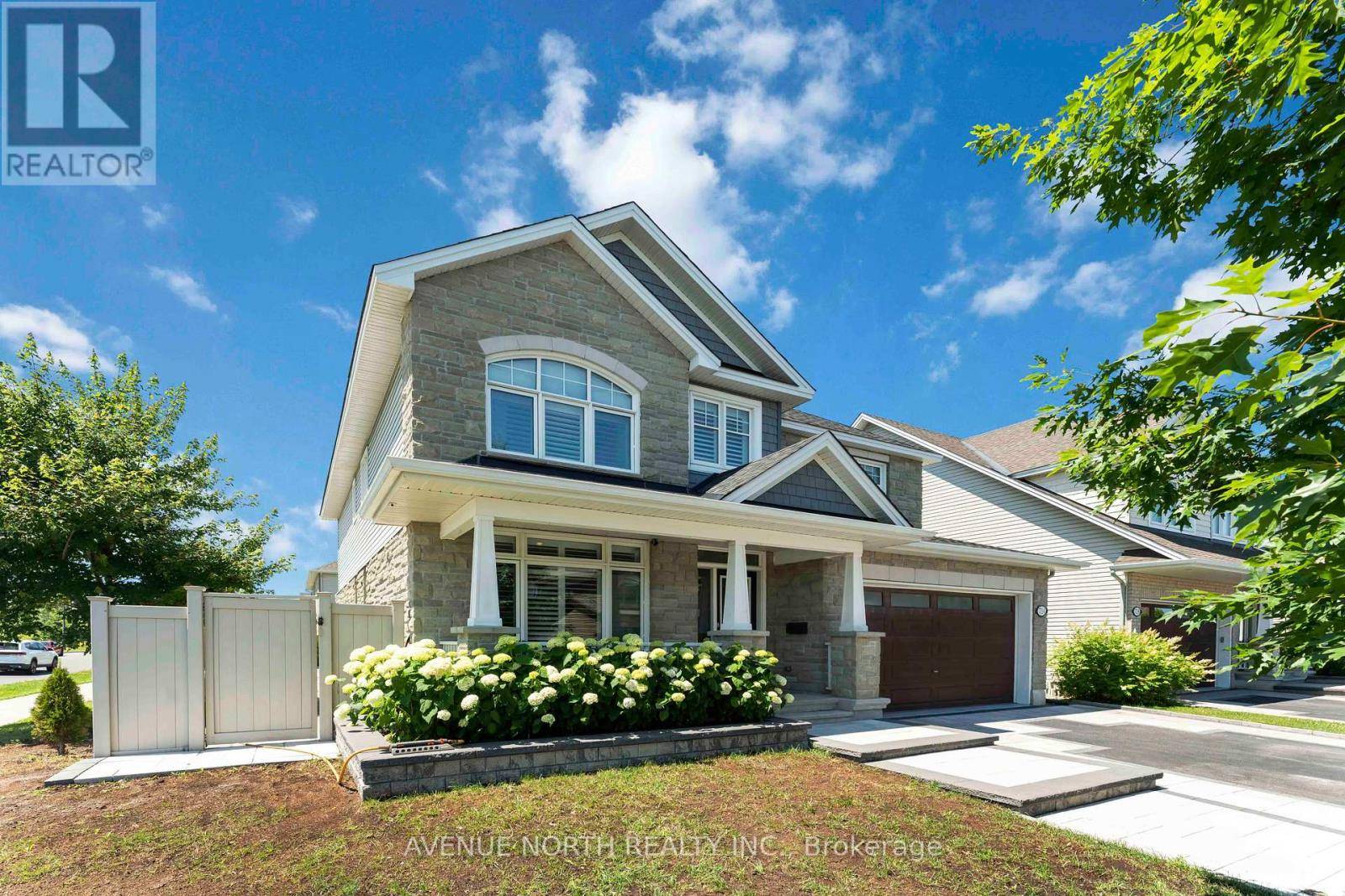 Ottawa, ON K1T0J8,714 BUNCHBERRY WAY