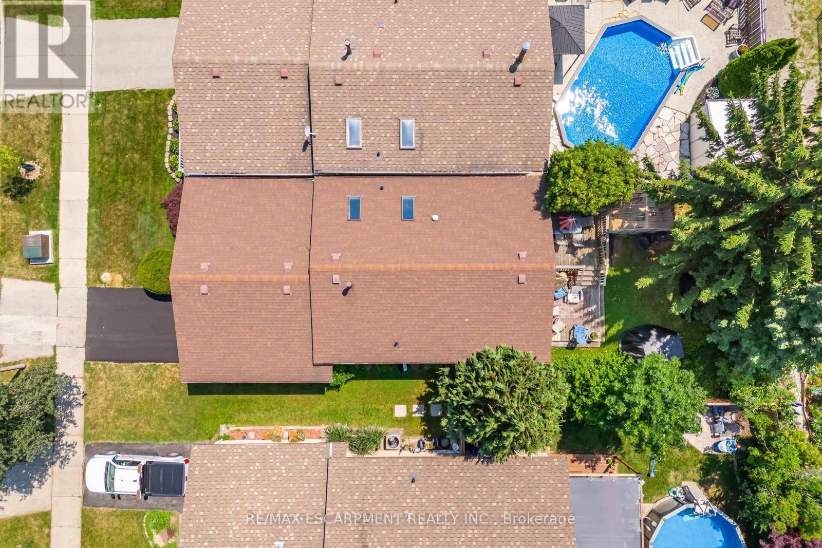 Hamilton (stoney Creek), ON L8J1V8,178 ATHENIA DRIVE