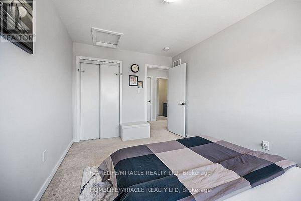 Hamilton (stoney Creek Mountain), ON L8J0H7,66 CRAFTER CRESCENT E