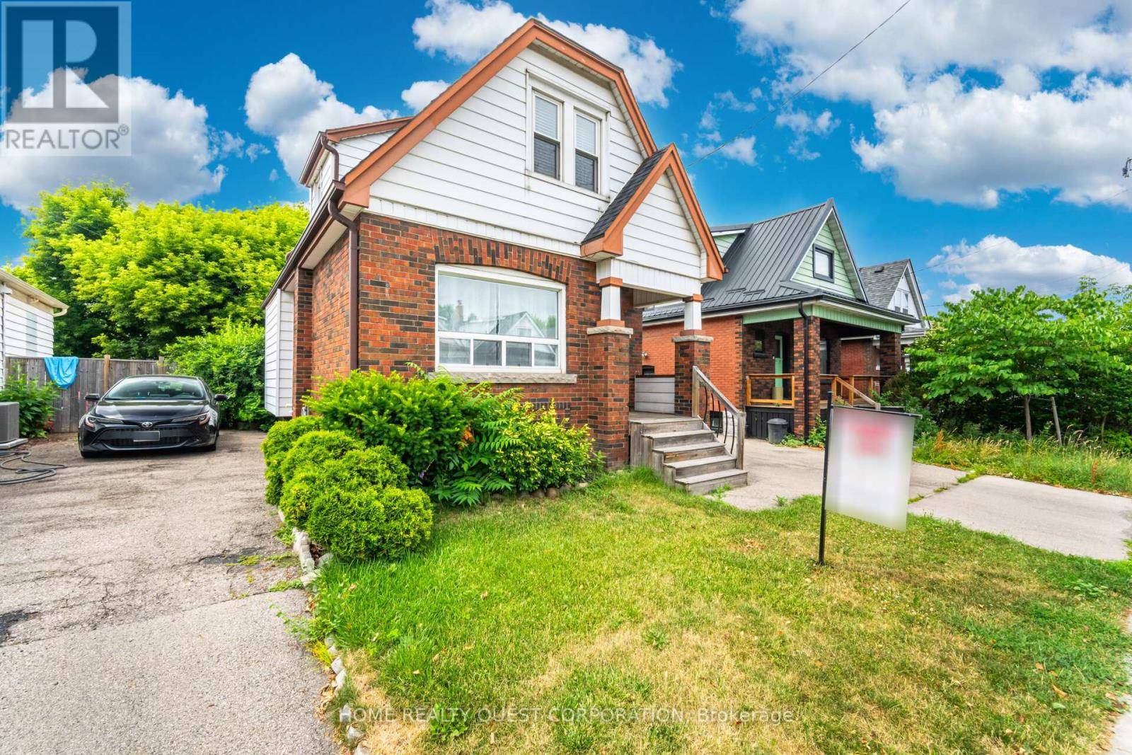 Hamilton (homeside), ON L8H5B1,99 COPE STREET