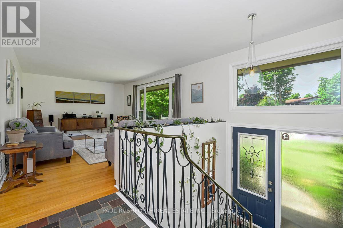 Ottawa, ON K1V7E7,3153 QUESNEL DRIVE S