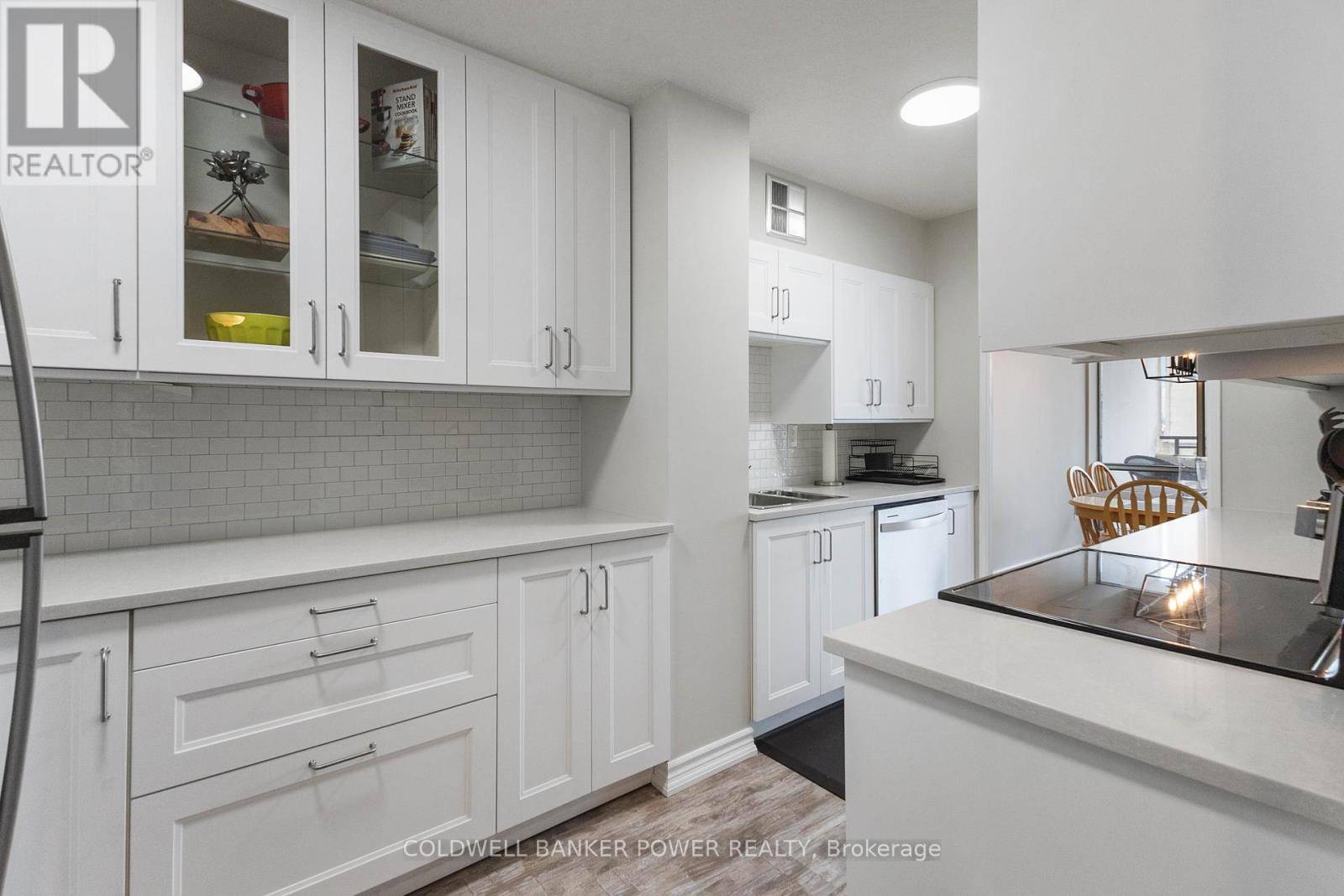 London East (east K), ON N6B3L5,389 Dundas ST #604