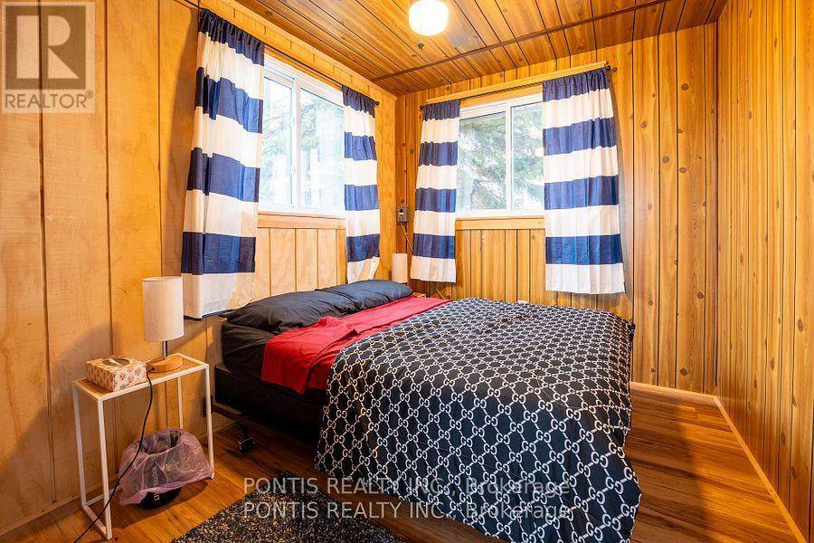 Norfolk (long Point), ON N0E1M0,235 Hastings DR #235