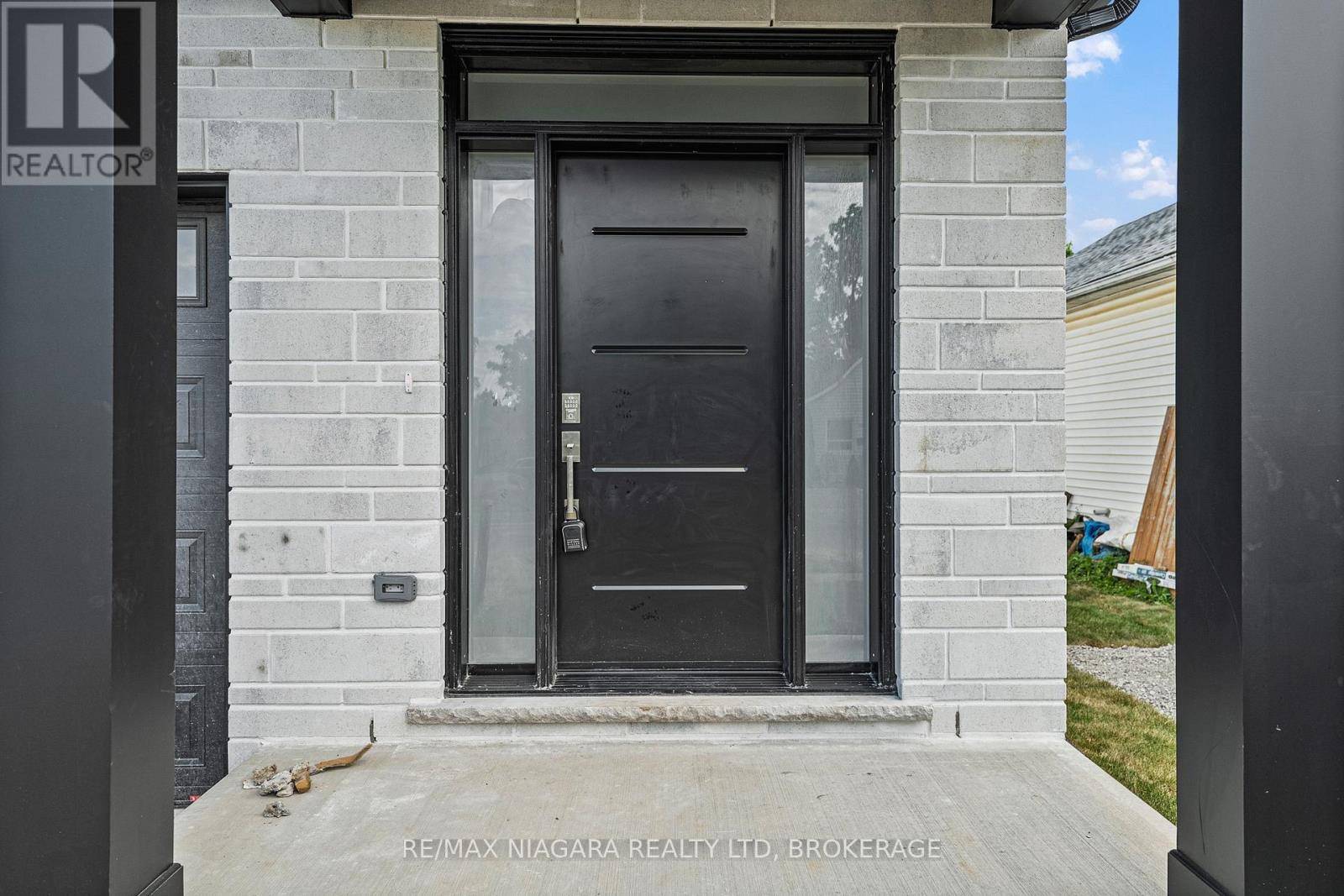 St. Catharines (western Hill), ON L2S2A9,126 CHETWOOD STREET