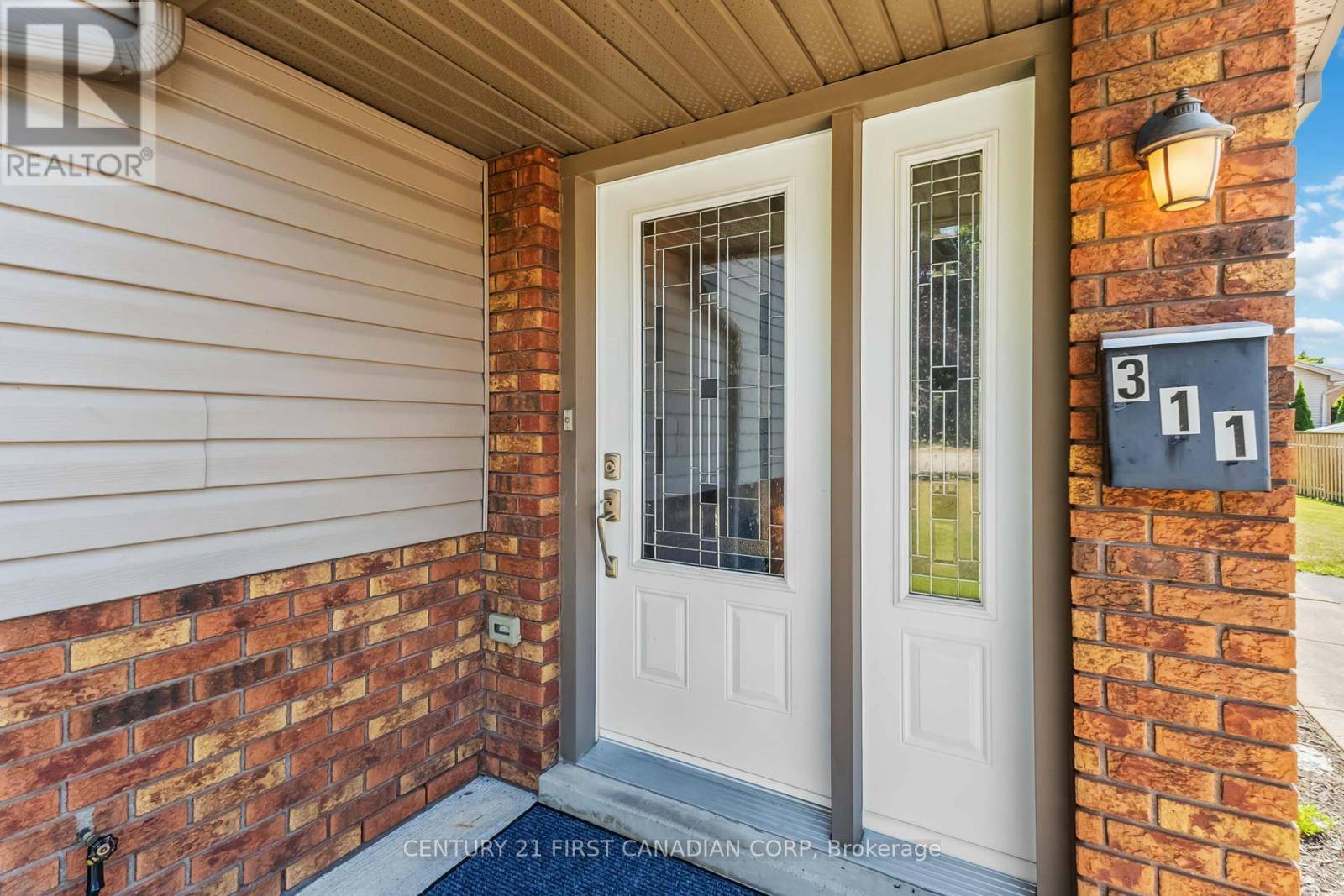 Aylmer, ON N5H2C9,311 JOHN STREET S