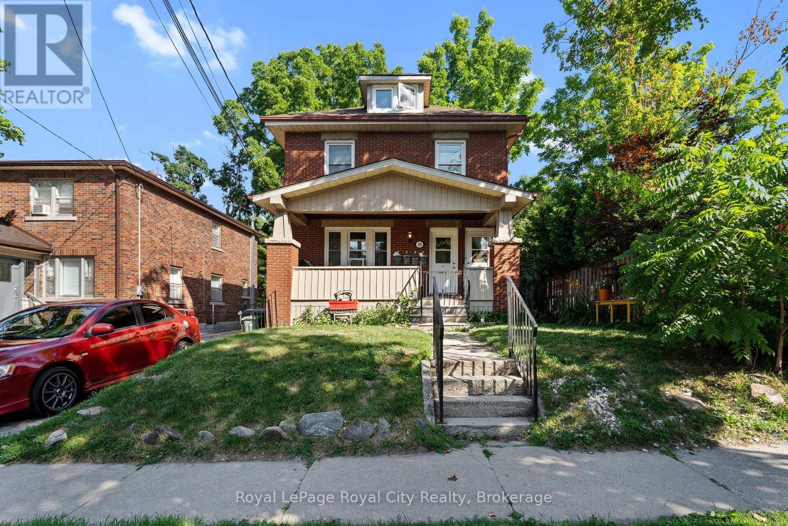 Guelph (downtown), ON N1H3B1,109 Northumberland ST #D