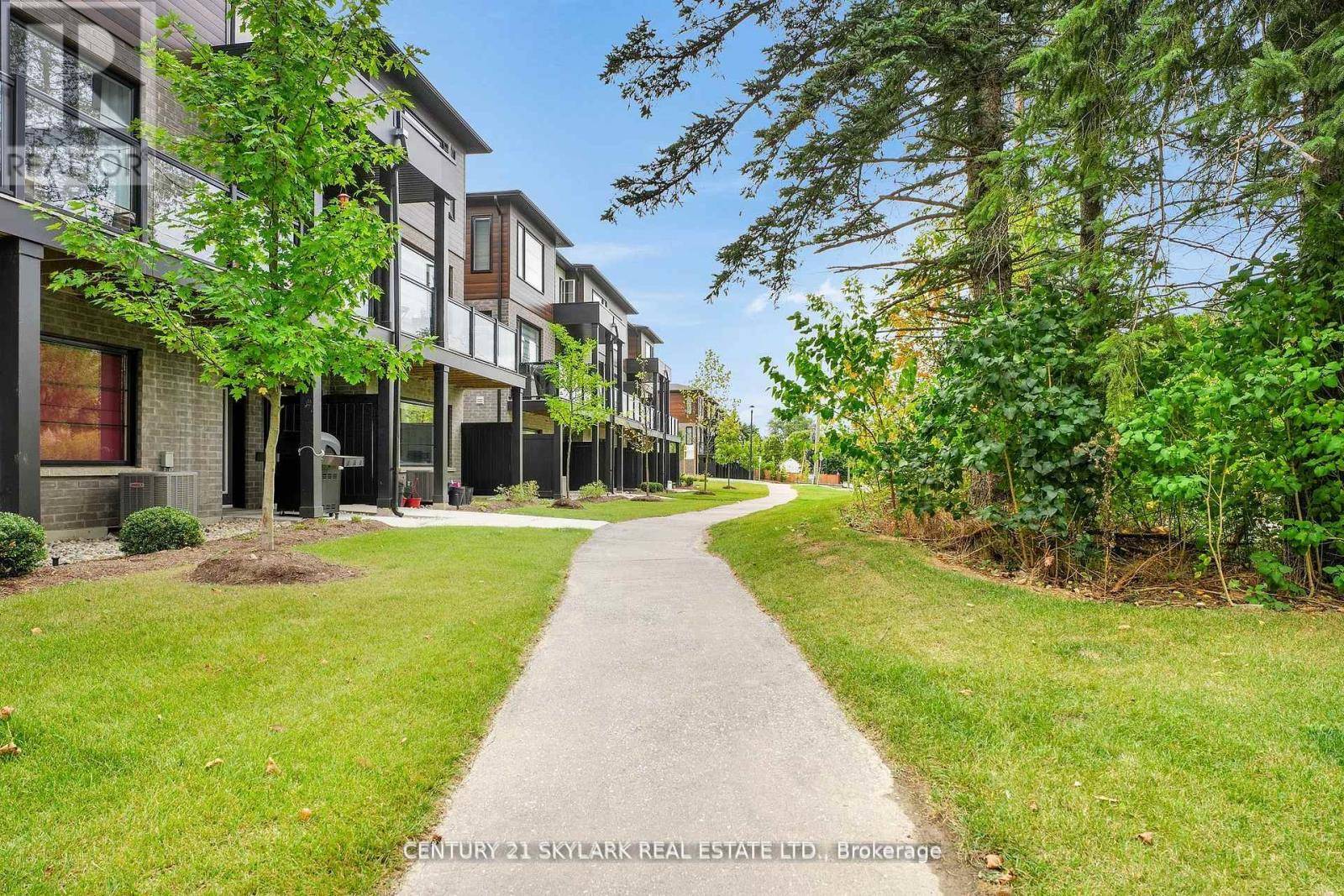 Cambridge, ON N3C0H4,350 River RD #20
