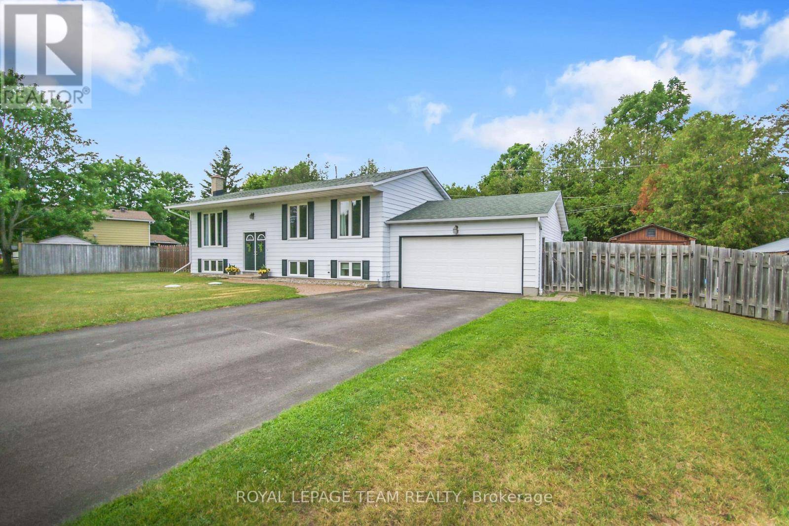 Ottawa, ON K0A2E0,1553 COMMODORE DRIVE