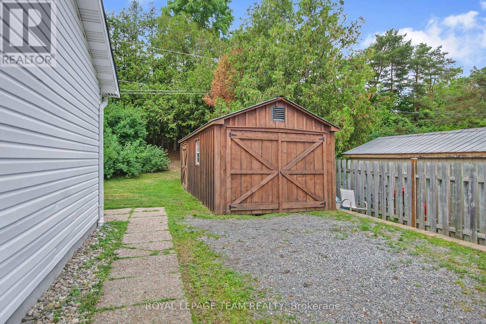 Ottawa, ON K0A2E0,1553 COMMODORE DRIVE