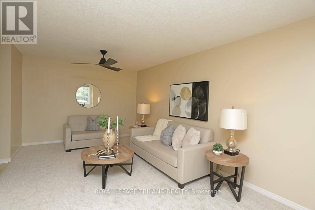 London South (south E), ON N6J4X3,95 Baseline RD West #309