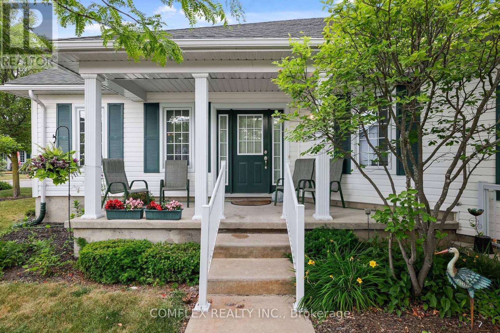 Cobourg, ON K9A0E4,325 DENSMORE RD #304