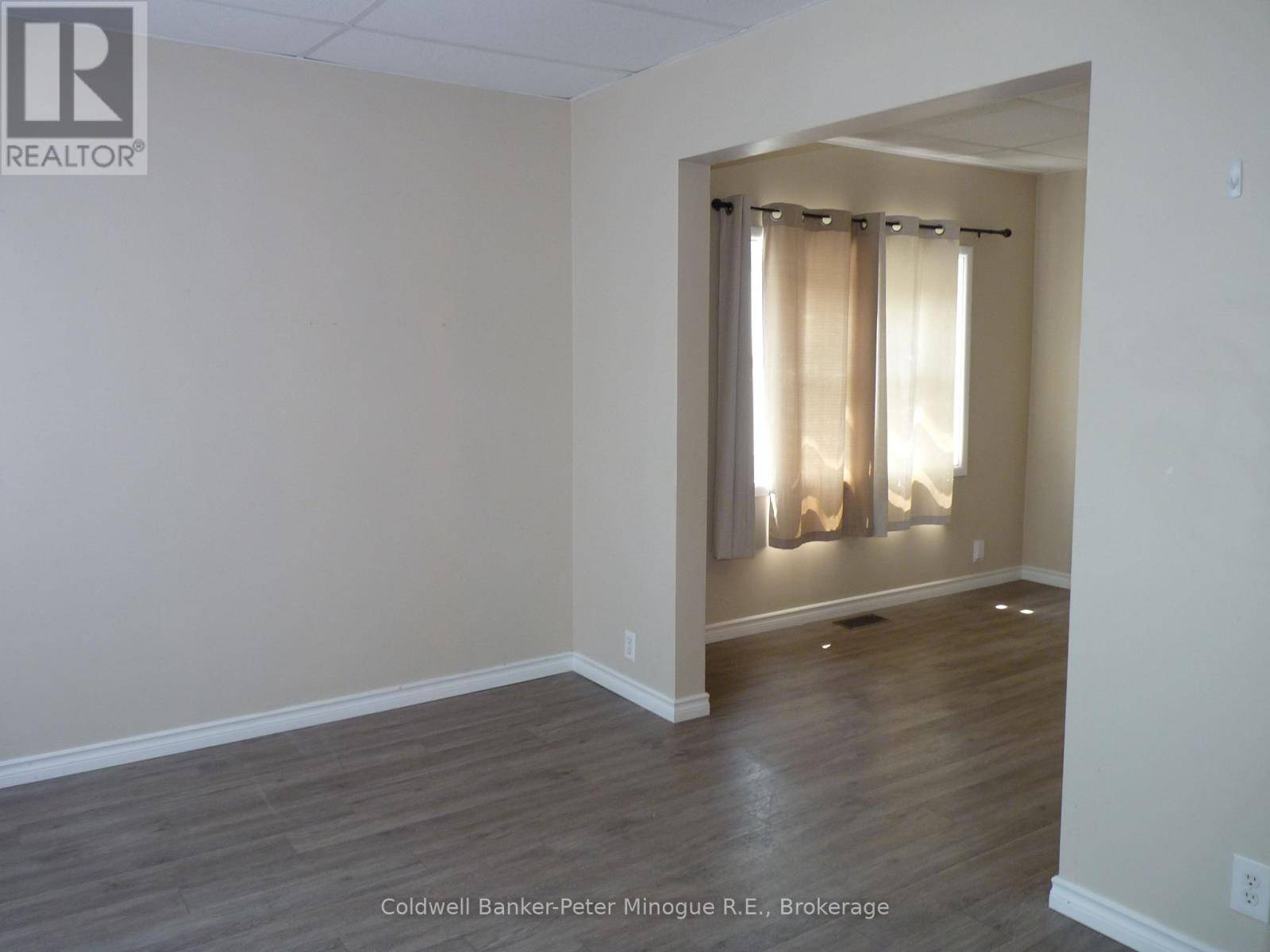North Bay (central), ON P1B6E9,377 DUKE STREET W