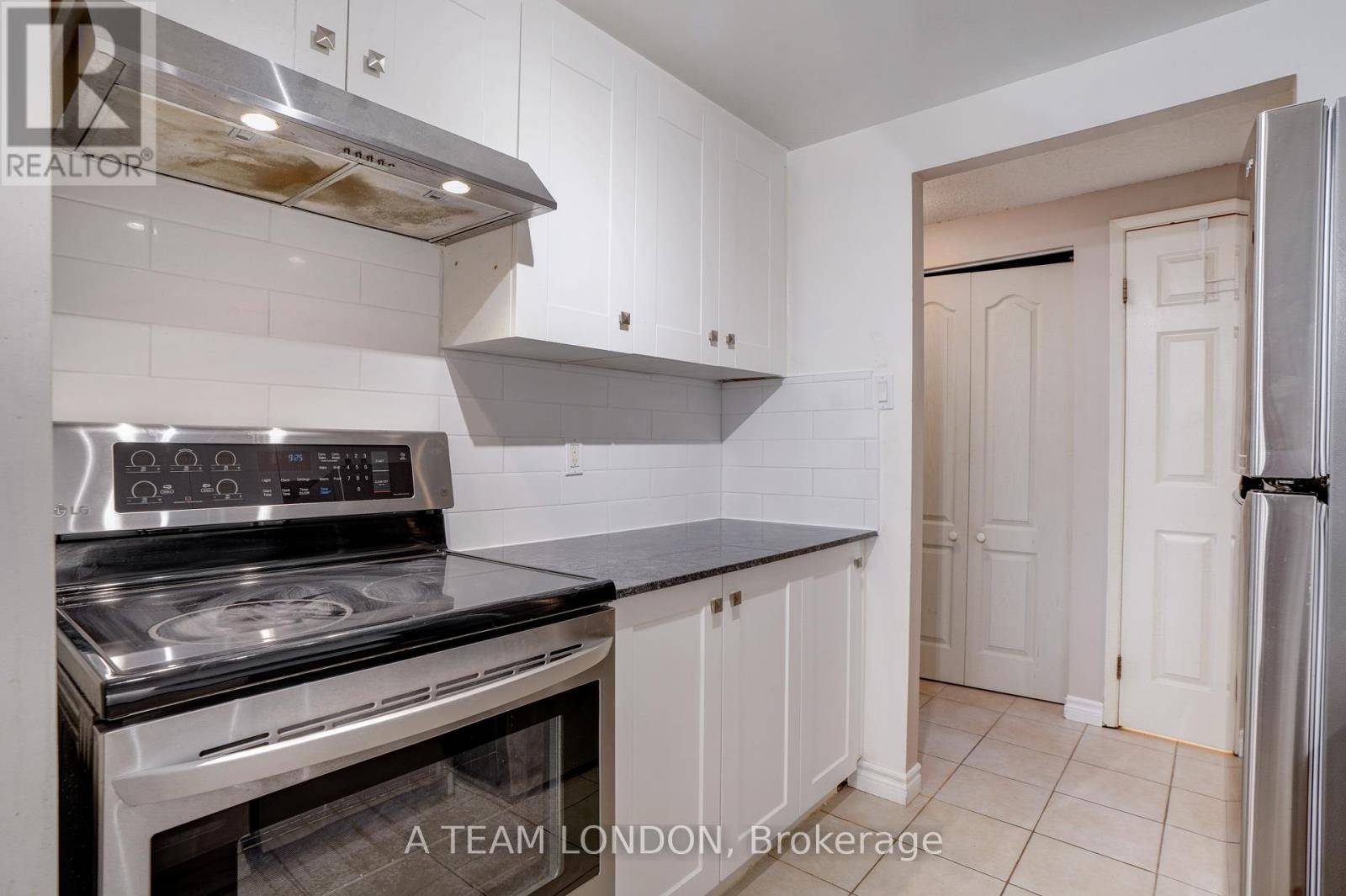 London East (east F), ON N6A5N7,155 KENT ST #407