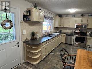 Selwyn, ON K0L1T0,654 MYSTIC CRESCENT