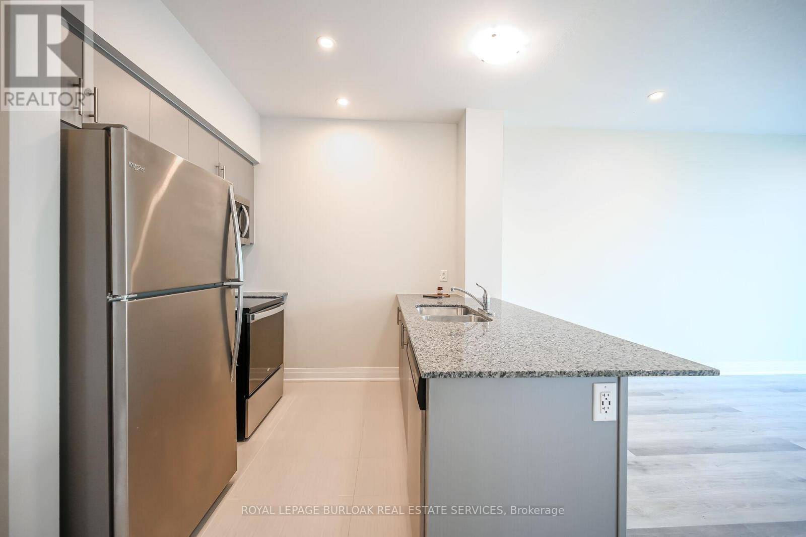 Grimsby (grimsby Beach), ON L3M0J1,16 Concord PL #541