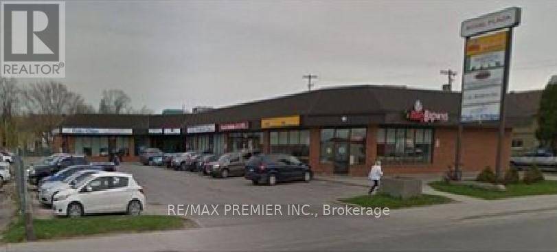 Kawartha Lakes (lindsay), ON K9V2W5,17 Russell ST West #4